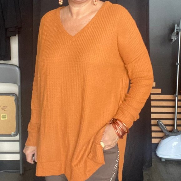 Zenana Plus Size Brushed Thermal Waffle Neck V neck Sweater Top Tunic New - Picture 2 of 2